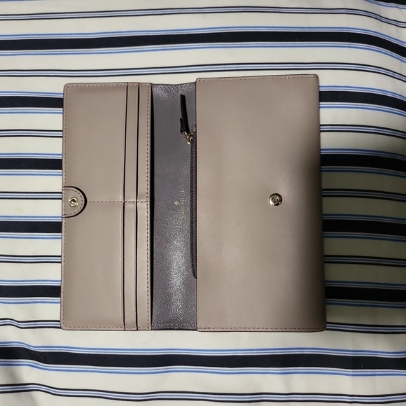𝅺KATE Spade Slim Bifold Long Wallet Grayish Color with lots of Card Slot - Picture 2 of 9